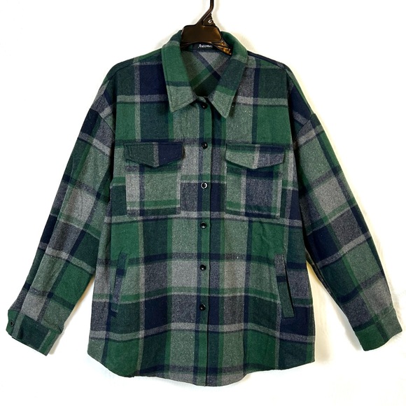 New Women’s Green Plaid Flannel Button Front Shacket w/ Pockets / XL - Picture 1 of 10